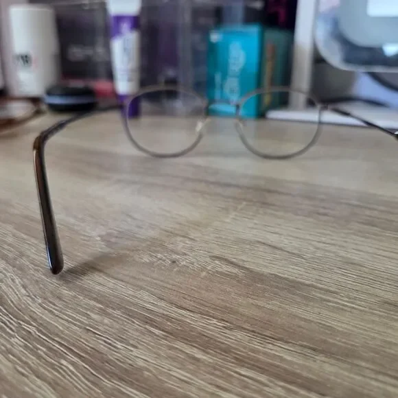 Banana Republic Glasses - Picture 3 of 9